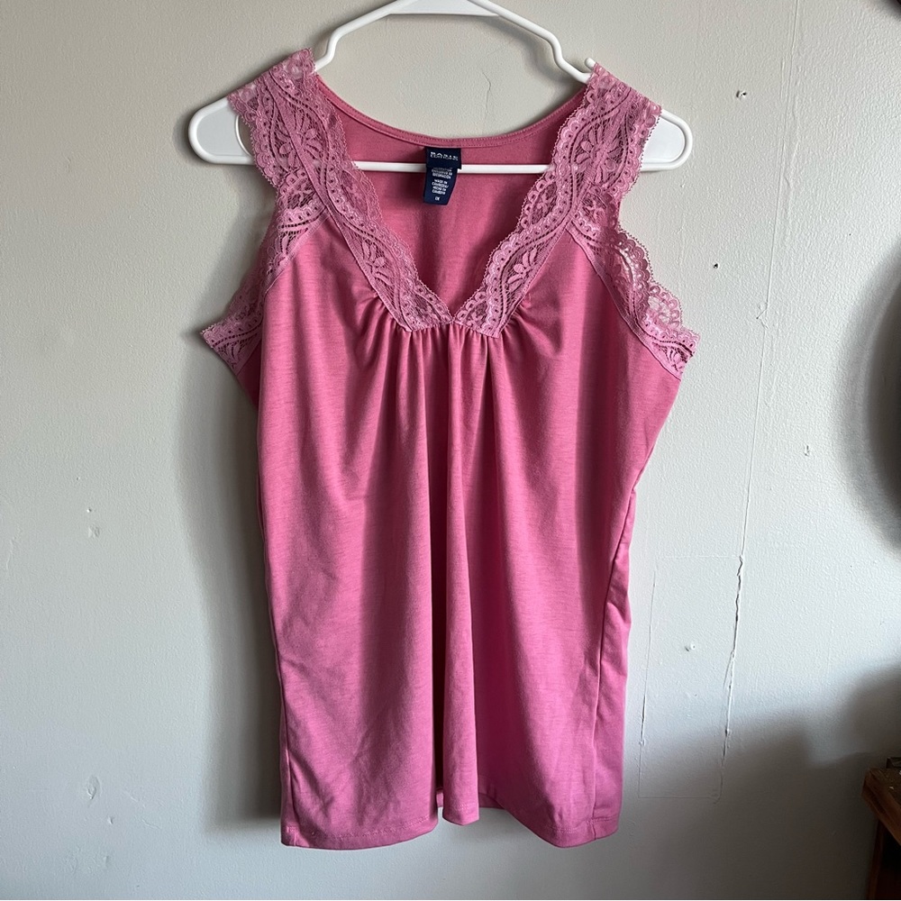3/$40 Basic Edition 1Xl Pink Tank Top with Lace Detailing